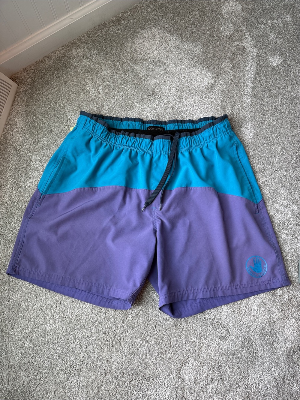 Body Glove Teal and Purple Colorblock Men's Swim Trunks, size Large 34
